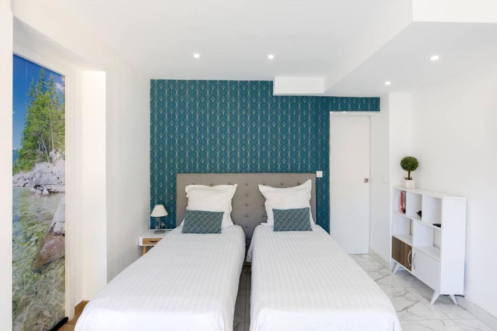Confort Avec Parking Et Terrasse A Village *