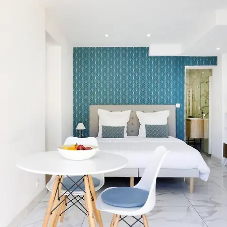 Studio rénové avec parking et terrasse à Eze village Extérieur photo