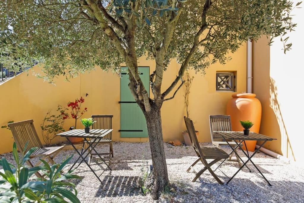 Confort Avec Parking Et Terrasse A Village Eze