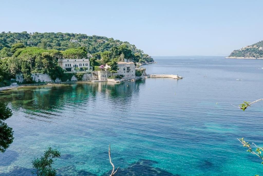 Confort Avec Parking Et Terrasse A Village Apartment Eze